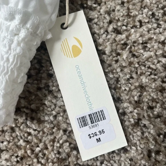 Ocean Drive White Top NWT Size M - Picture 4 of 6